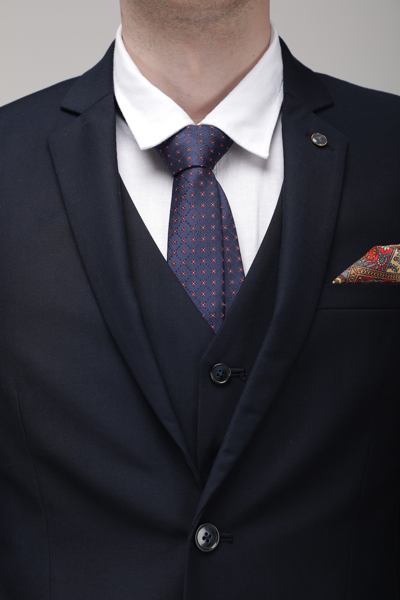 Navy Solid Slim Fit Suit