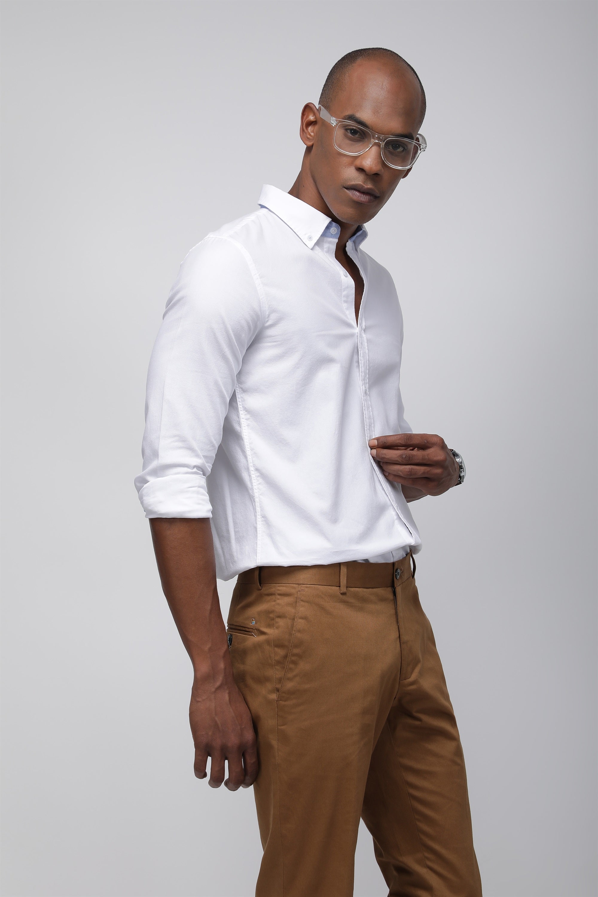 Bare Brown Solid Cotton Oxford Shirt, Slim Fit with Full Sleeves - White