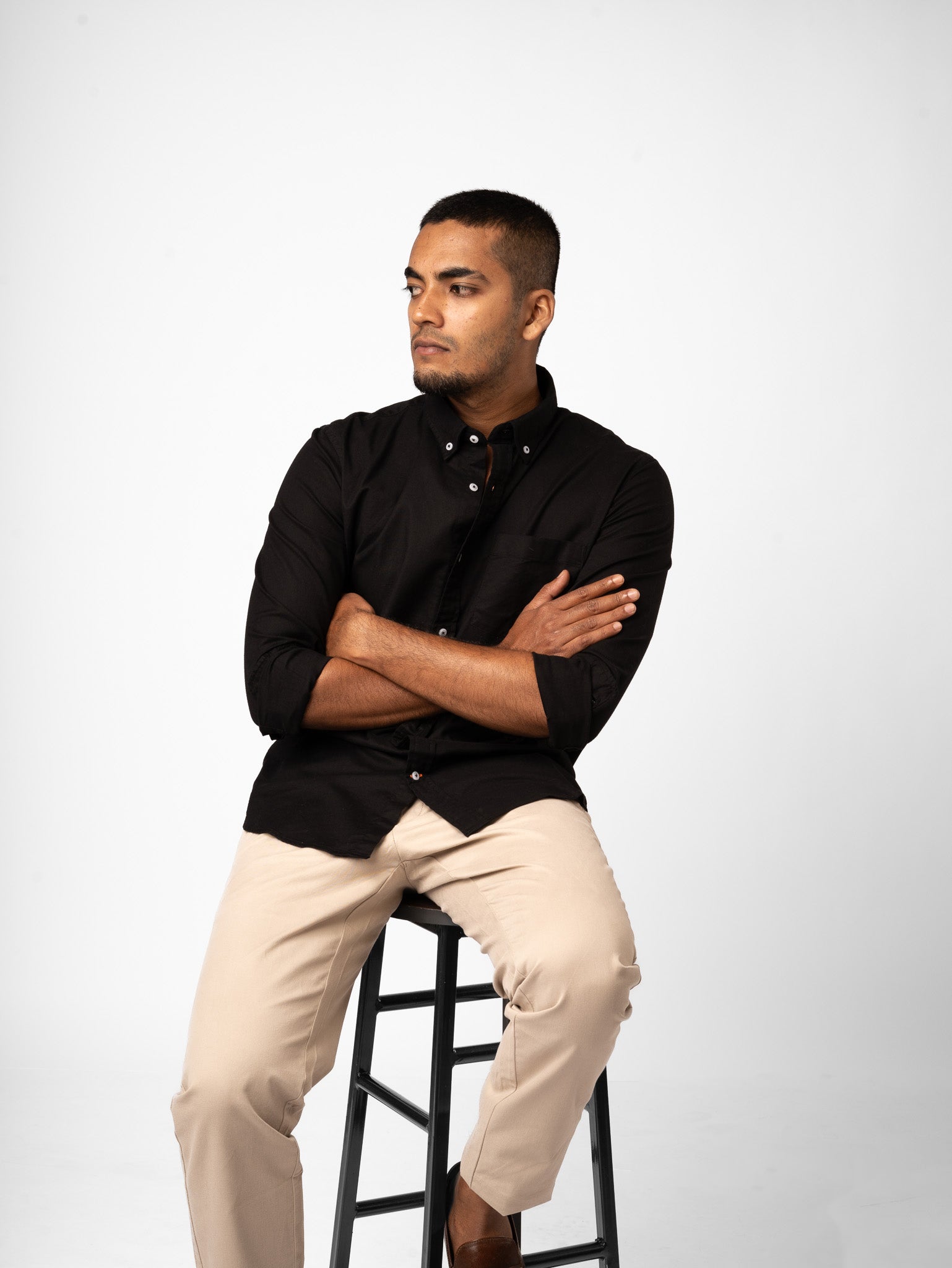 Bare Brown Solid Cotton Oxford Shirt, Slim Fit with Full Sleeves - Black