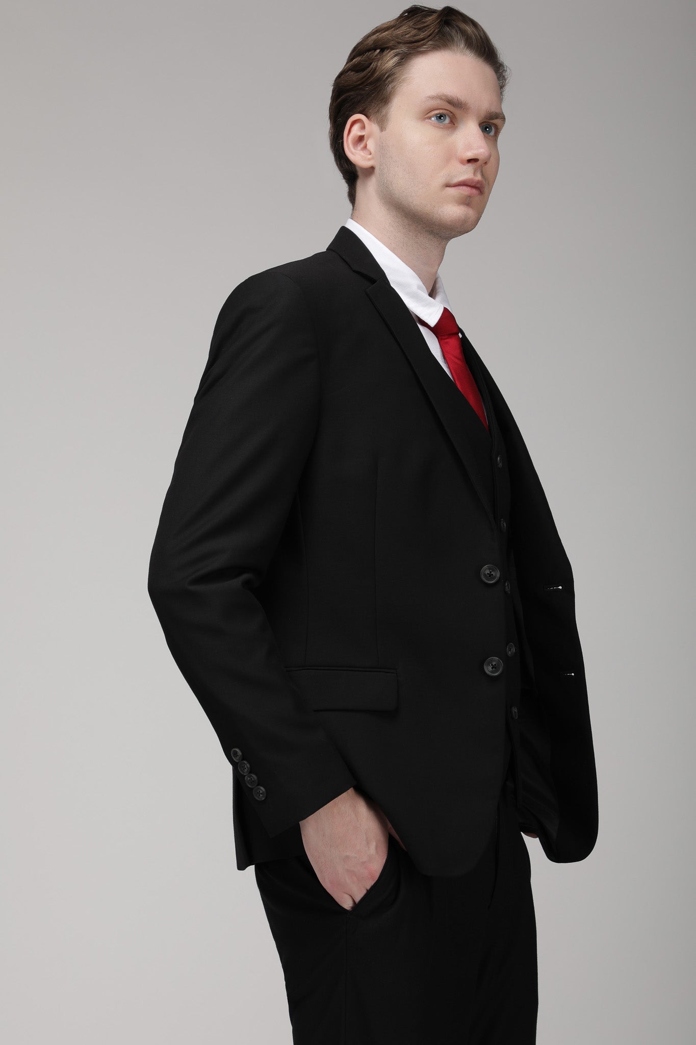 Black Solid Slim Fit Suit