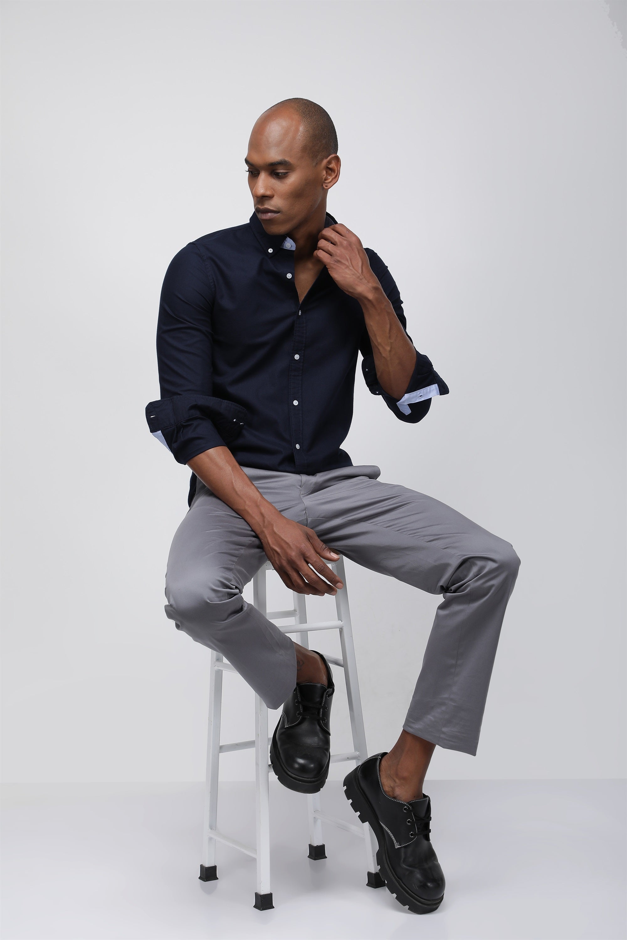 Bare Brown Solid Cotton Oxford Stretch Shirt, Slim Fit with Full Sleeves - Navy
