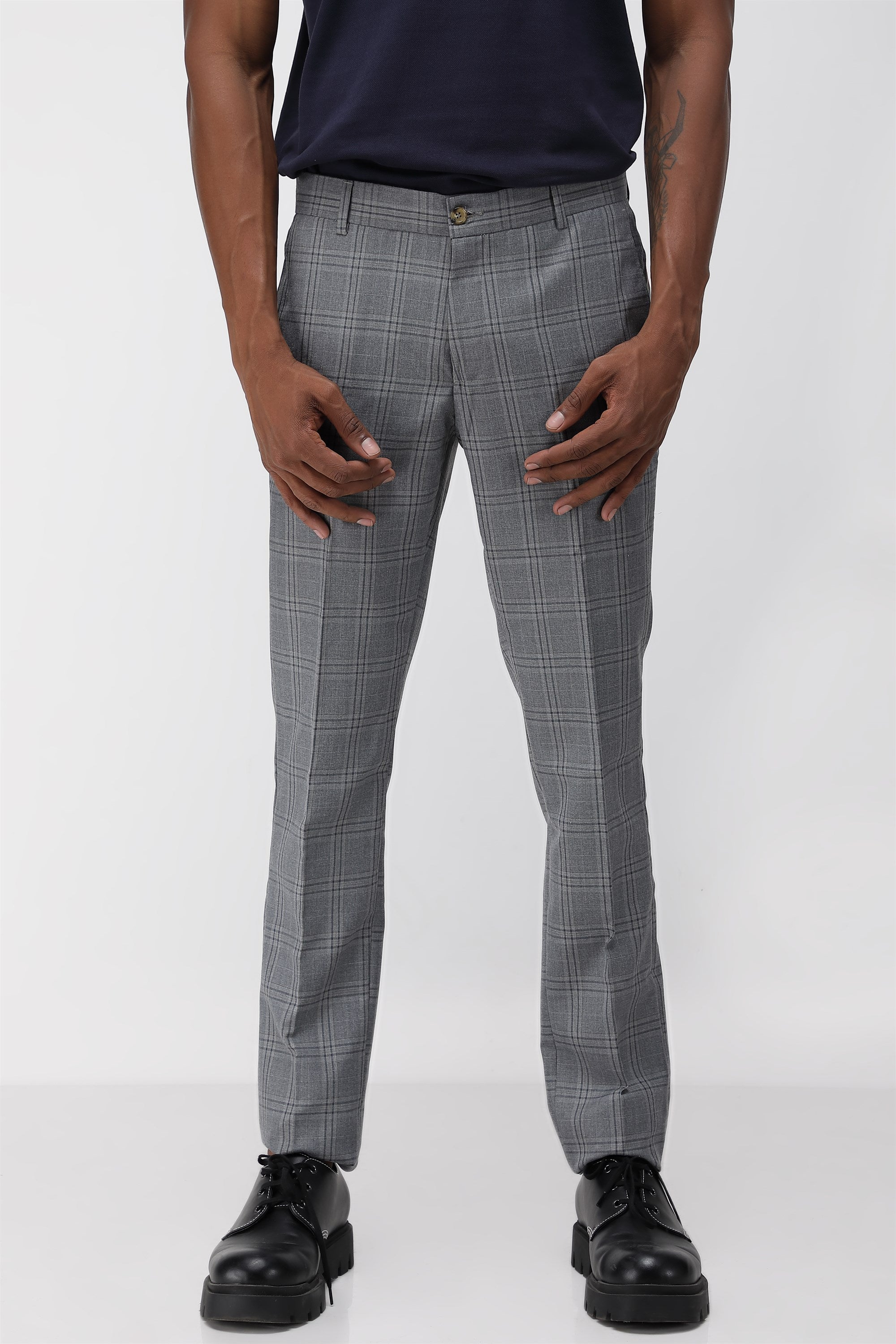 Buy Men Grey Slim Fit Check Flat Front Formal Trousers Online - 773234 |  Louis Philippe